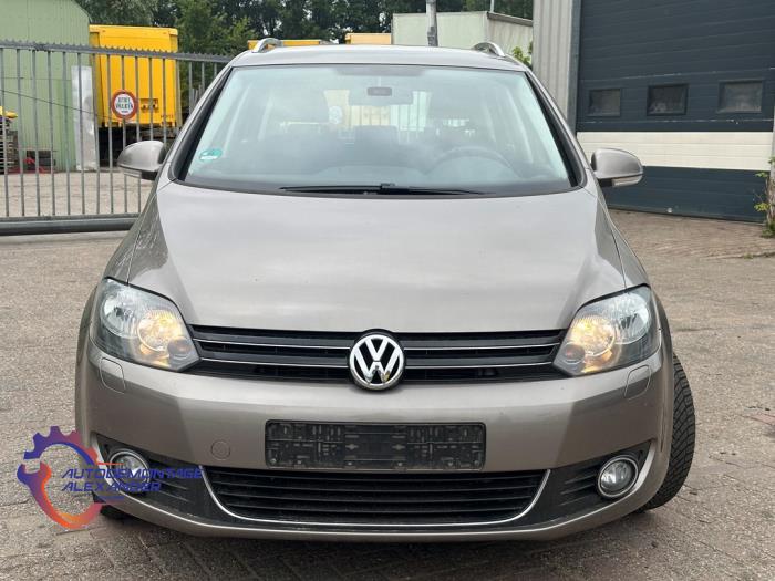 Begagnade Kondensor, luftkonditionering Volkswagen Golf Plus (5M1/1KP) 1.2 TSI BlueMOTION Pris € 60,50 Inklusive moms erbjuds av Alexander Autodemontage