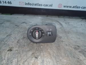 Used Light switch Seat Leon (1P1) 1.9 TDI 105 Price € 25,00 Margin scheme offered by Autodemontage Atlas-Car B.V.