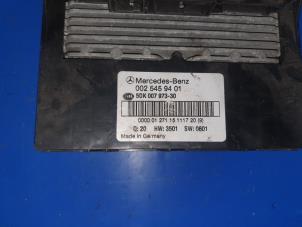 Used Fuse box Mercedes C Combi (S203) 2.2 C-200 CDI 16V Price on request offered by Autodemontage Atlas-Car B.V.