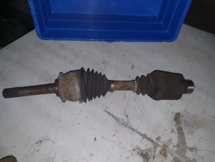 Used Front drive shaft, left Ssang Yong Rexton 2.7 Xdi RX/RJ 270 16V Price on request offered by Autodemontage Atlas-Car B.V.