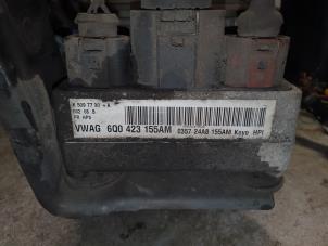 Used Power steering pump Volkswagen Polo IV (9N1/2/3) 1.4 16V Price € 150,00 Margin scheme offered by Autodemontage Atlas-Car B.V.