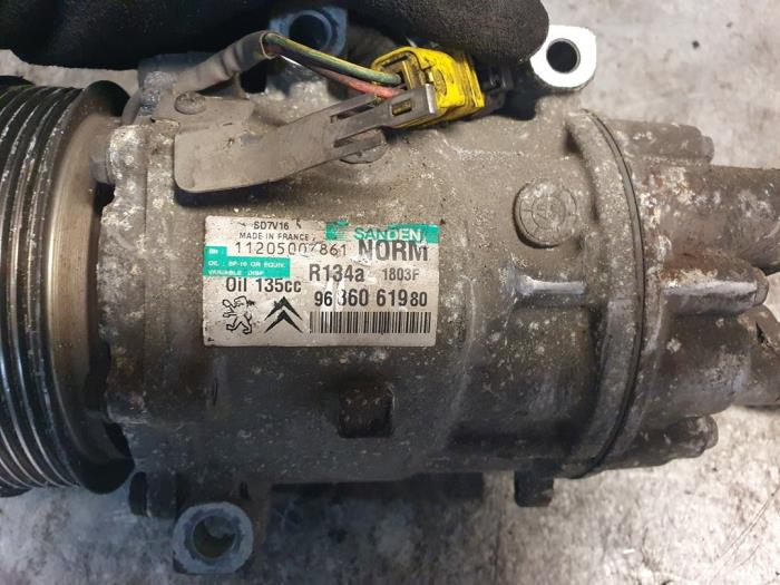 Usagé Pompe clim Citroen C8 (EA/EB) 2.0 HDiF 16V Prix sur demande proposé par Autodemontage Atlas-Car B.V.