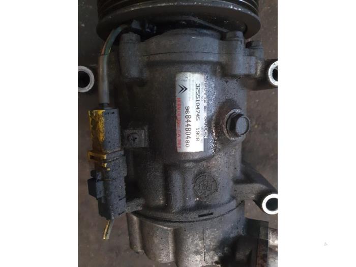 Gebrauchte Klimapumpe Peugeot Bipper (AA) 1.4 HDi Preis € 50,00 Margenregelung angeboten von Autodemontage Atlas-Car B.V.