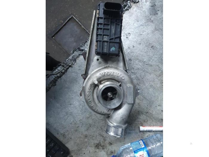 Używane Turbo Volvo V60 Cena na żądanie oferowane przez Autodemontage Atlas-Car B.V.