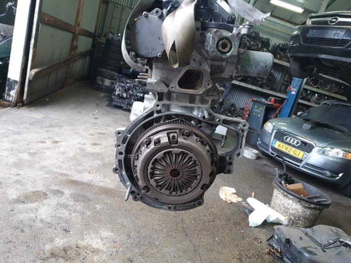 Engine from a Peugeot 207 2012