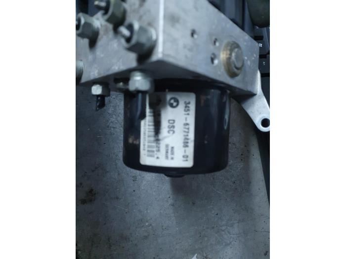 Używane Pompa ABS BMW 1 serie (E87/87N) 118i 16V Cena € 80,00 Procedura marży oferowane przez Autodemontage Atlas-Car B.V.