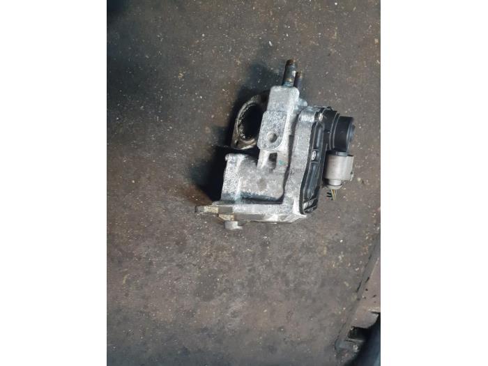Usagé Valve RGE Volkswagen Golf V (1K1) 2.0 FSI 16V Prix € 50,00 Règlement à la marge proposé par Autodemontage Atlas-Car B.V.