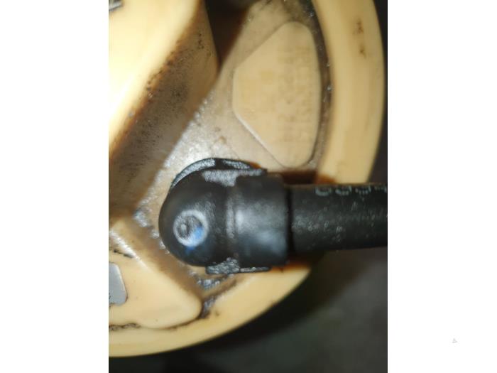 Usagé Pompe essence Opel Corsa D 1.3 CDTi 16V ecoFLEX Prix sur demande proposé par Autodemontage Atlas-Car B.V.