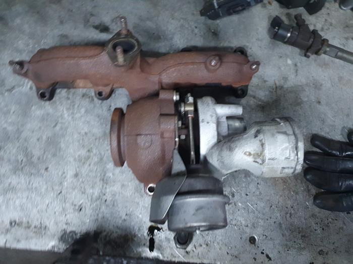 Usagé Turbo Volkswagen Touran (1T1/T2) 1.9 TDI 105 Euro 3 Prix € 220,00 Règlement à la marge proposé par Autodemontage Atlas-Car B.V.