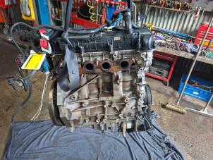 Motor van een Ford Focus C-Max 2.0 16V 2004