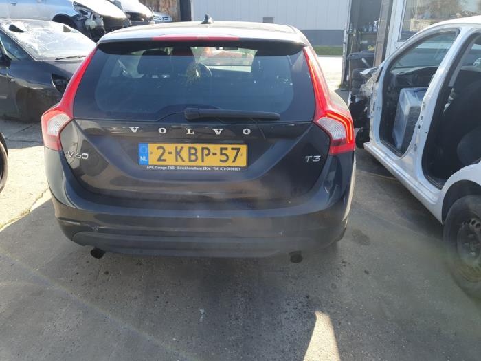 Begagnade Baklucka Volvo V60 I (FW/GW) 1.6 T3 16V Pris € 200,00 Marginaltabell erbjuds av Autodemontage Atlas-Car B.V.
