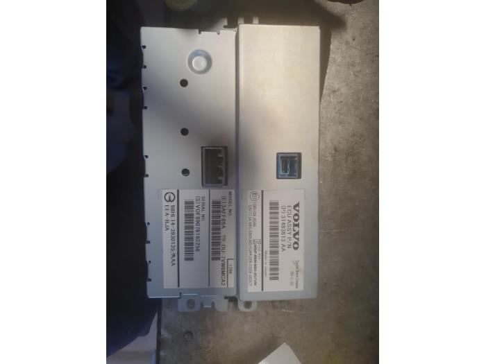 Gebrauchte Navigation Display Volvo V40 (MV) 2.0 D2 16V Preis € 125,00 Margenregelung angeboten von Autodemontage Atlas-Car B.V.
