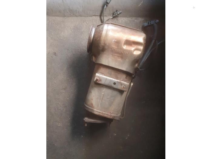 Gebrauchte Rußfilter Volvo V40 (MV) 2.0 D2 16V Preis € 475,00 Margenregelung angeboten von Autodemontage Atlas-Car B.V.