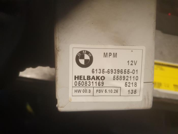 Używane Modul paliwowy ADM BMW 5 serie Touring (E61) 525i 24V Cena € 75,00 Procedura marży oferowane przez Autodemontage Atlas-Car B.V.