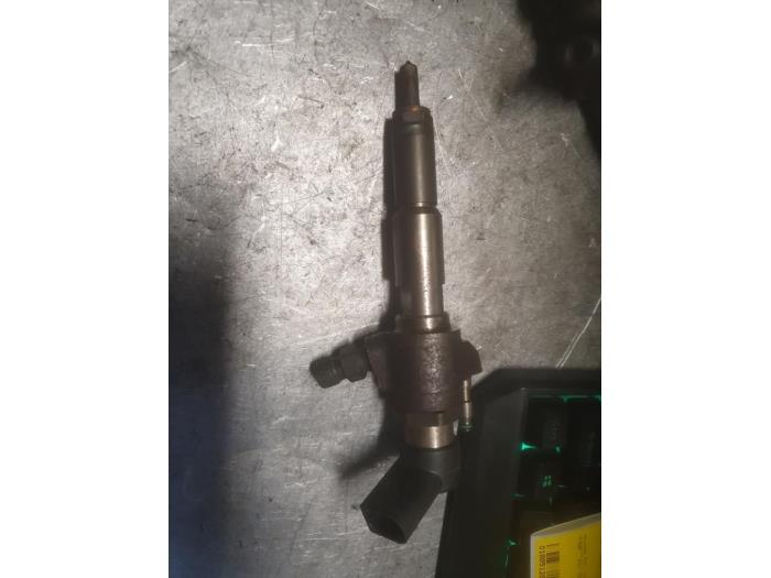 Usagé Injecteurs Ford Focus 3 Wagon 1.6 TDCi Prix € 125,00 Règlement à la marge proposé par Autodemontage Atlas-Car B.V.
