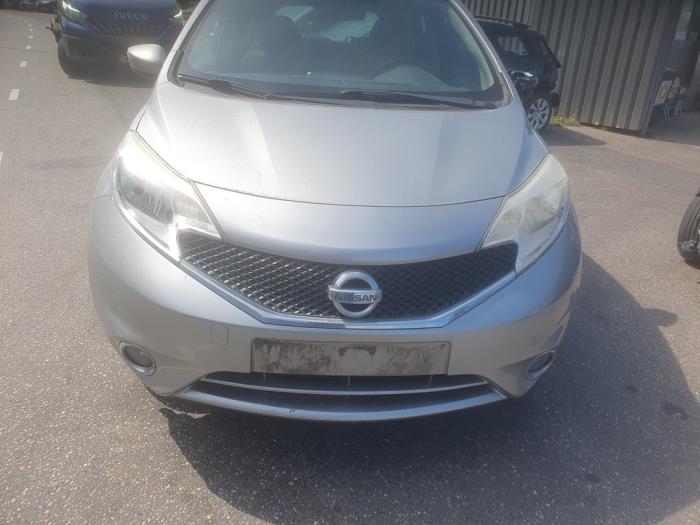 Używane Przód kompletny Nissan Note (E12) 1.2 68 Cena na żądanie oferowane przez Autodemontage Atlas-Car B.V.
