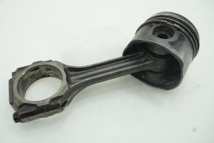 Used Connecting rod Volkswagen Transporter T4 2.4 D Price € 90,75 Inclusive VAT offered by Brus Motors BV