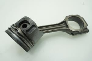 Used Connecting rod Volkswagen Transporter T4 2.4 D Price € 90,75 Inclusive VAT offered by Brus Motors BV