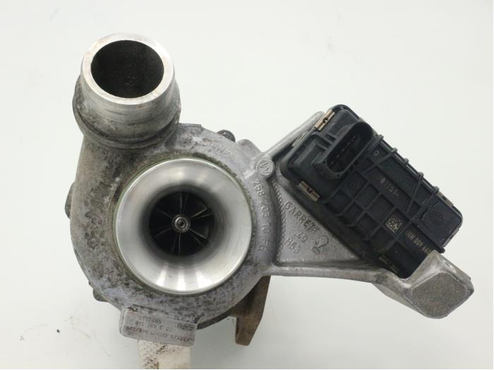 Turbo from a BMW 3 serie Touring (E91) 318d 16V 2012