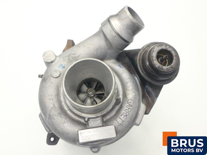 Używane Turbo Opel Vivaro 2.0 CDTI Cena € 302,50 Z VAT oferowane przez Brus Motors BV