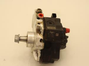 Używane Mechaniczna pompa paliwa Volkswagen Crafter 2.5 TDI 30/32/35 Cena € 211,75 Z VAT oferowane przez Brus Motors BV