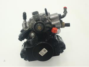 Used Mechanical fuel pump Mercedes E (W212) E-200 CDI 16V BlueEfficiency,BlueTEC Price € 211,75 Inclusive VAT offered by Brus Motors BV