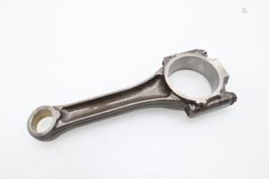 Used Connecting rod Volkswagen Caddy Combi III (2KB,2KJ) 2.0 SDI Price € 90,75 Inclusive VAT offered by Brus Motors BV