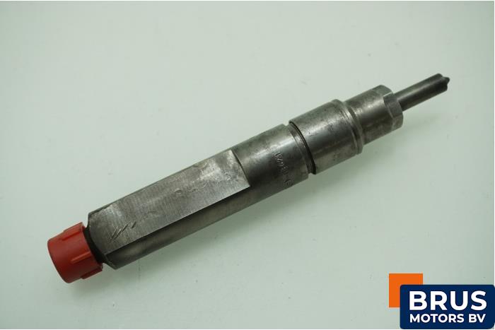 Usagé Injecteurs Renault Master II (FD/HD) 1.9 dTi Prix € 60,50 Prix TTC proposé par Brus Motors BV