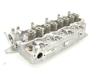 Used Cylinder head Mitsubishi L-200 2.5 D Price € 484,00 Inclusive VAT offered by Brus Motors BV