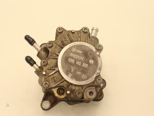 Used Mechanical fuel pump Audi A6 (C6) 2.0 TDI 16V Price € 60,50 Inclusive VAT offered by Brus Motors BV