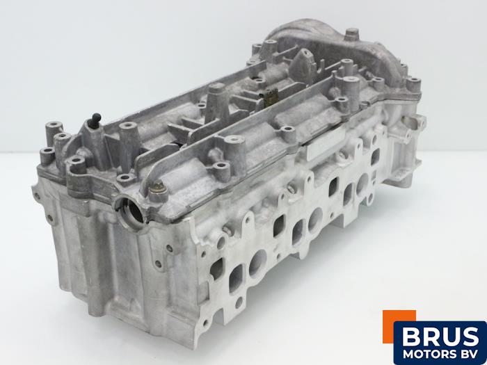 Usagé Culasse Mercedes Sprinter 3,5t (906.13/906.23) 319 CDI V6 24V Prix € 484,00 Prix TTC proposé par Brus Motors BV