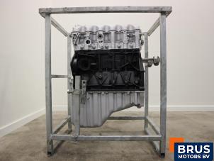 Motor van een Volkswagen Crafter 2.5 TDI 30/35/50 2010