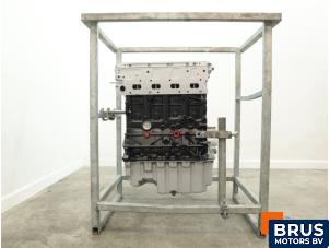 Motor van een Volkswagen Transporter T5 2.0 BiTDI DRF 2015