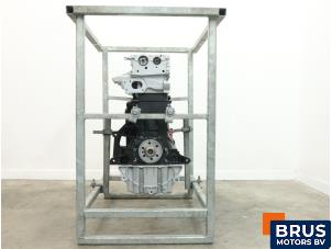 Motor van een Volkswagen Transporter T5 2.0 BiTDI DRF 2015