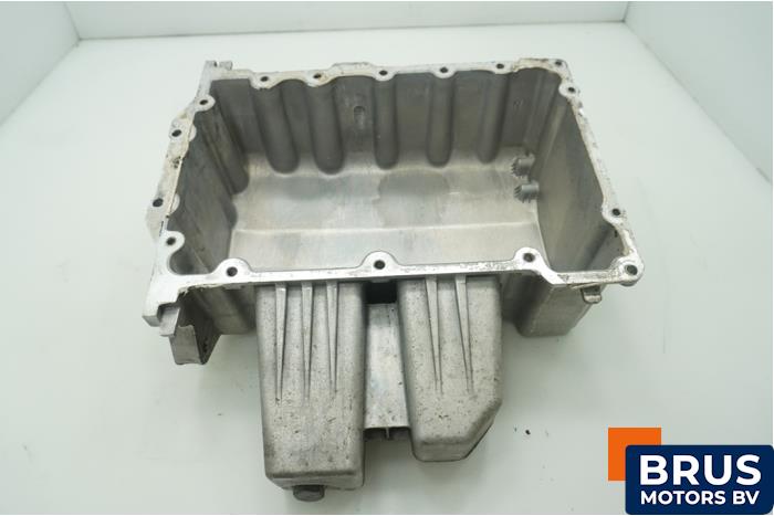 Usagé Couvercle carter Volkswagen Polo IV (9N1/2/3) 1.4 TDI 80 Prix € 48,40 Prix TTC proposé par Brus Motors BV
