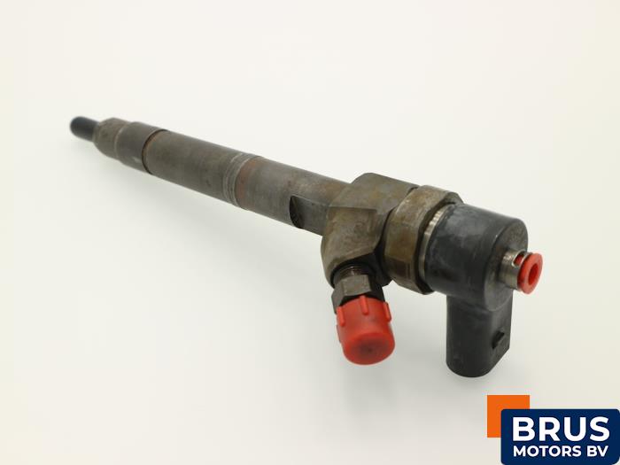 Usagé Injecteurs Mercedes C (W202) 2.2 C-200 CDI 16V Prix € 151,25 Prix TTC proposé par Brus Motors BV