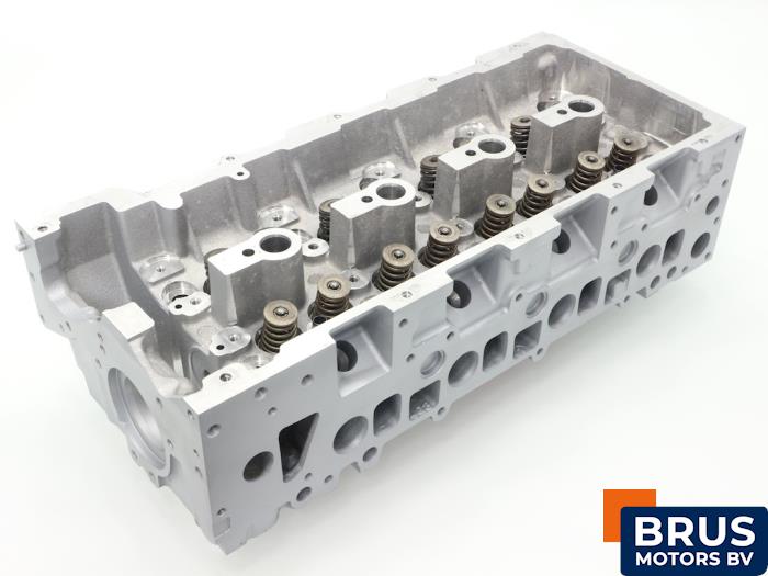 Révisé Culasse Mercedes Vito (639.6) 2.2 109 CDI 16V Prix € 726,00 Prix TTC proposé par Brus Motors BV