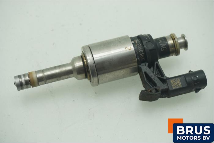 Usagé Injecteur (injection essence) Volkswagen Golf VII (AUA) 1.2 TSI 16V Prix € 60,50 Prix TTC proposé par Brus Motors BV