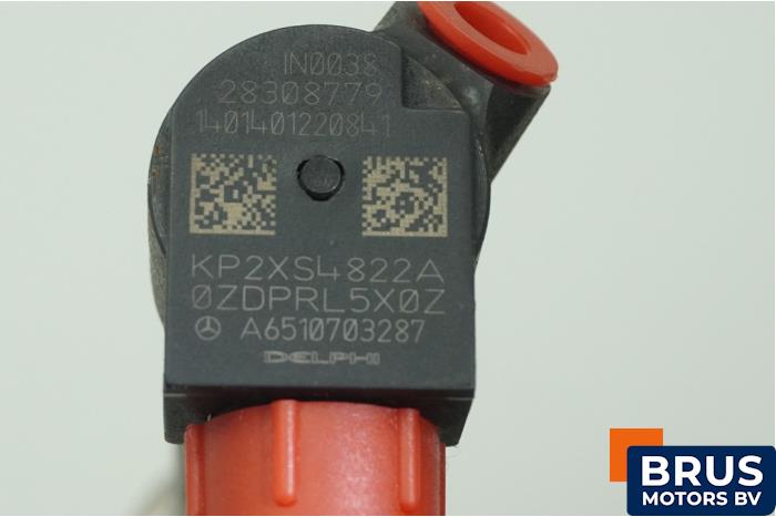 Usagé Injecteurs Mercedes C (C205) C-220d 2.2 16V BlueTEC Prix € 151,25 Prix TTC proposé par Brus Motors BV
