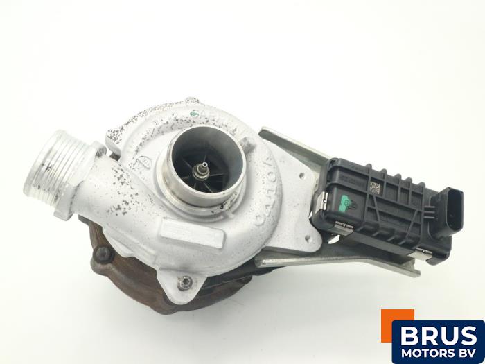 Używane Turbo Volvo XC70 (BZ) 2.4 D5 20V AWD Cena € 363,00 Z VAT oferowane przez Brus Motors BV