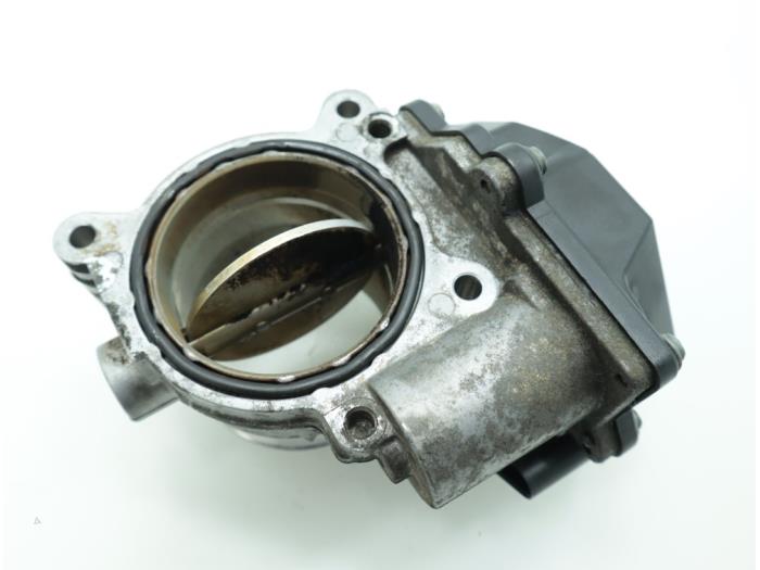 Throttle body from a Volkswagen Crafter 2.5 TDI 30/32/35/46/50 2010