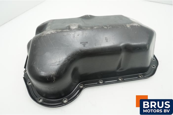 Usagé Couvercle carter Volkswagen Caddy II (9K9A) 1.9 SDI Prix € 42,35 Prix TTC proposé par Brus Motors BV