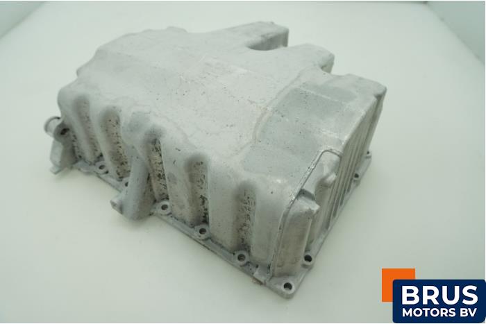 Usagé Couvercle carter Volkswagen Polo IV (9N1/2/3) 1.4 TDI 80 Prix € 48,40 Prix TTC proposé par Brus Motors BV