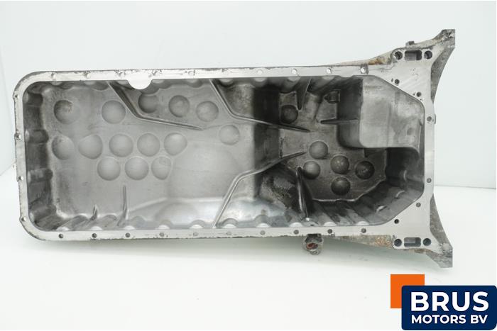 Usagé Couvercle carter Ssang Yong Rexton 2.7 Xdi RX270 XVT 16V Prix € 90,75 Prix TTC proposé par Brus Motors BV