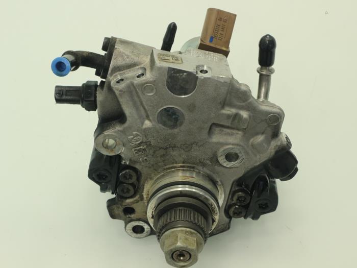 Mechanical fuel pump from a Mercedes-Benz Sprinter 3,5t (906.63) 313 CDI 16V 2016