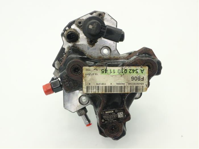Mechanical fuel pump from a Mercedes-Benz Sprinter 3,5t (906.63) 319 CDI,BlueTEC V6 24V 2012