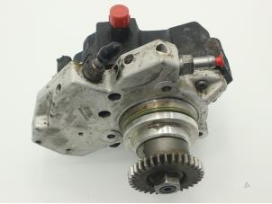 Used Mechanical fuel pump Mercedes Vito (639.7) 3.0 120 CDI V6 24V Price € 211,75 Inclusive VAT offered by Brus Motors BV