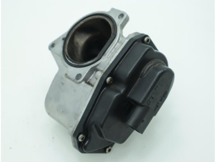 EGR valve Audi A4 Avant 2.0 TDI 16V - 03L131501 CAG