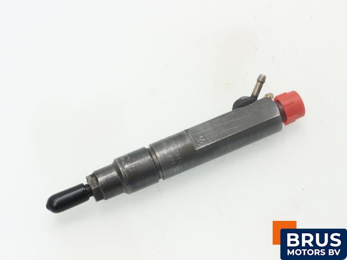 Usagé Injecteurs Volkswagen LT II 2.5 TDi SWB Prix € 60,50 Prix TTC proposé par Brus Motors BV