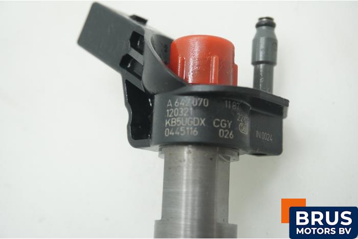 Usagé Injecteurs Mercedes E (C207) E-350 CDI V6 24V Prix € 151,25 Prix TTC proposé par Brus Motors BV